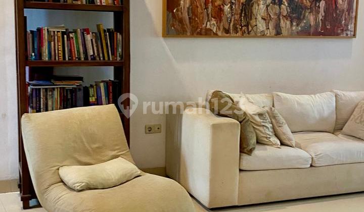 Rumah Cantik 2 Lantai di Puri Mutiara Bebas Banjir