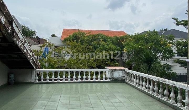 Rumah Besar Bergaya Modern 2 Lantai Di Cipete Perlu Sedikit Renovasi