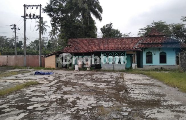 SELLING AT A LOSS X TAPIOCA FACTORY SELLING AT A LOSS X TAPIOCA FACTORY