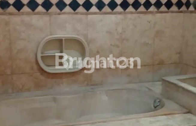 LUXURY HOUSE IN WEST SEMARANG 2