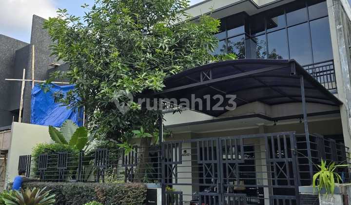 Rumah 3 Lantai Di Modernland, Cluster Madrid, Tangerang