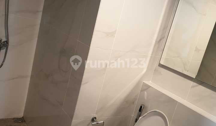 For Sale 1Br Apartment at The Smith, Alam Sutera 2