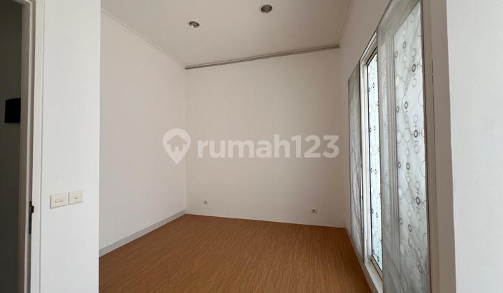 Disewakan Rumah Rapi di Pondok Hijau Golf, Topaz, Gading Serpong 2