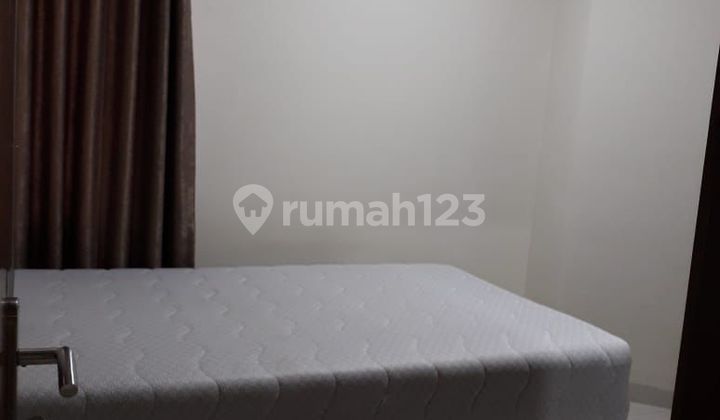 3 BR Apartment in Lippo Karawaci, Tangerang 2