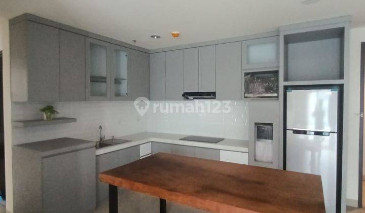 PUSAT KOTA DIJUAL RUGI APARTEMEN 2BR FURNISHED DI PRAXIS 2