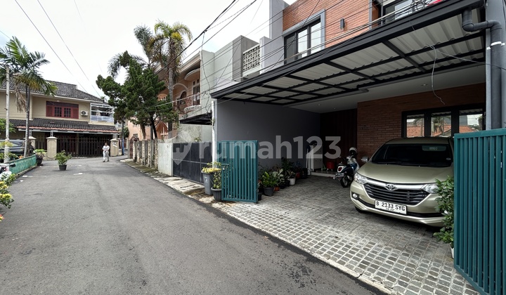 Dijual Rumah Tebet Siap Huni Jalan 2 Mobil Kondisi Sangat Bagus 2
