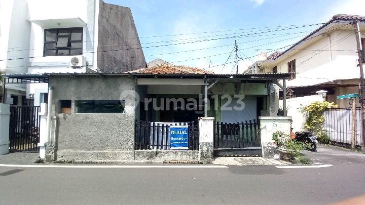 Rumah Hitung Tanah Tebet Huk Akses 2 Mobil Cocok U/ Kost