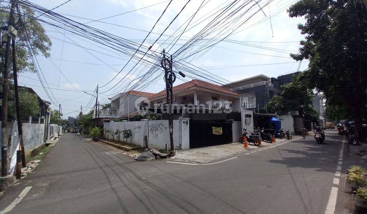 Rumah Hook Pinggir Jalan 2 Lantai Shm Bagus Untuk Usaha Daerah Kalibata 1