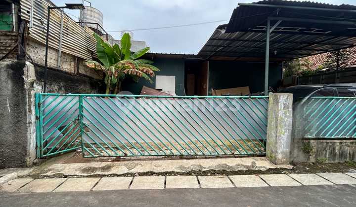 Tanah Kavling cocok untuk investasi di Setiabudi, dekat lokasi bisnis perkantoran, dekat public transport, bebas banjir, strategis.