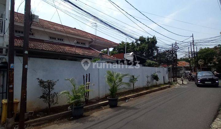 Rumah Hook Pinggir Jalan 2 Lantai Shm Bagus Untuk Usaha Daerah Kalibata 2