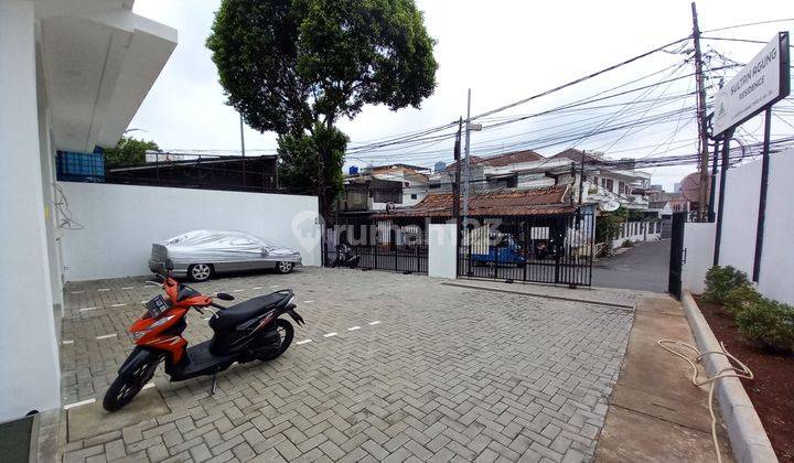 Ruko Baru 3 Lantai SHM di Menteng 1