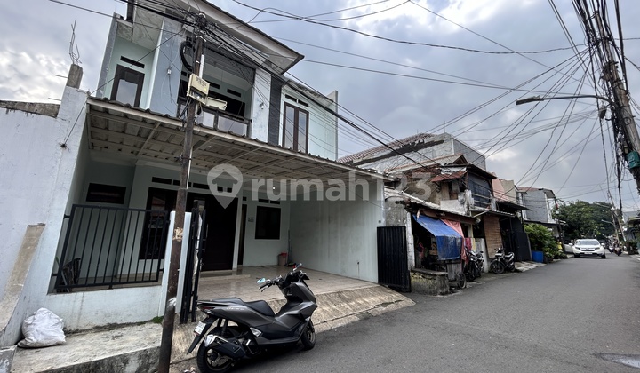 Rumah Siap Huni Tebet Jalan 2 Mobil 2