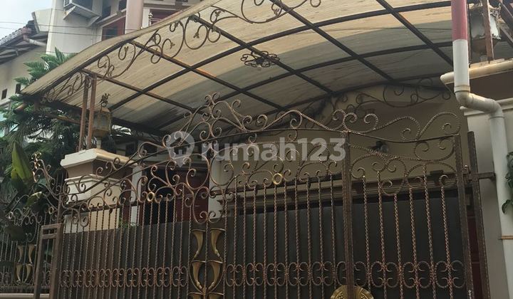 Siap Huni, Akses Jalan 2 mobil, Bebas Banjir, Harga Nego, dekat akses tol, dekat kuliner Tebet