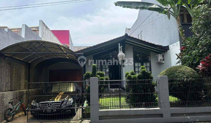 Rumah Bagus Kokoh Siap Huni di Cigadung Sayap Dago Bandung 1