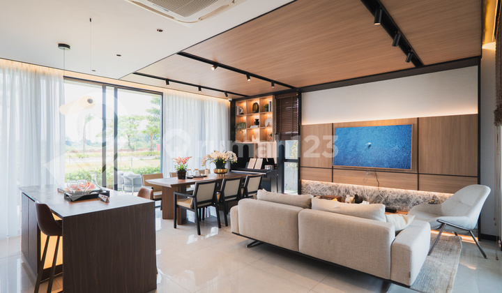 Luxury House with Complete Facilities and Affordable Price 2