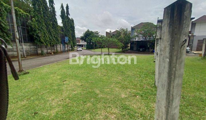 Kavling hook dalam cluster di kota wisata. 2