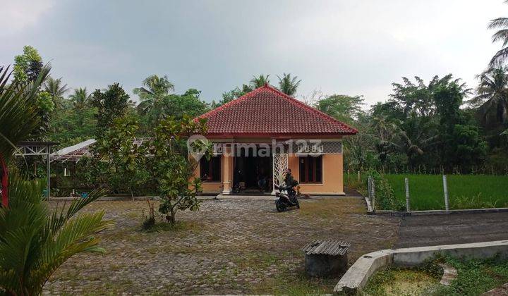 Jual Rumah 2 Bangunan Halaman Luas Bandongan Luas Tanah 2862m Bangunan 150m Dan 72  1