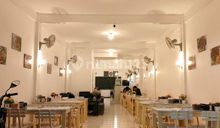 For Sale Shop House in Mertoyudan, Magelang Salaman Street Near SMA Tn, Central Java, Area 141m2 Unfurnished