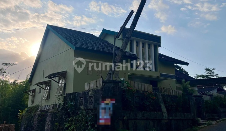 Rumah Bagus Shm Belakang Rs Soeroyo Dijalan Gintung Jambewangi, Secang, Magelang, Jawa Tengah, Indonesia, 56195, Secang