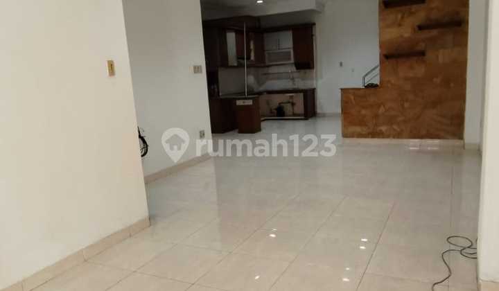 For sale/for rent. Move-in ready house @hybrid (kelapa gading) For sale/for rent. Move-in ready house @hybrid (kelapa gading)