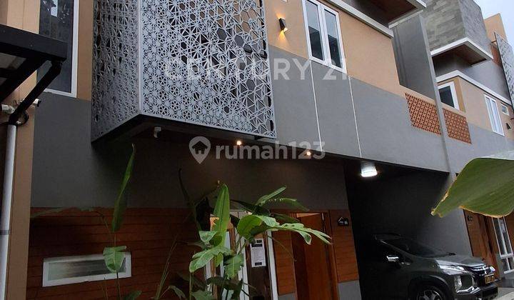 Rumah Modern Milenial House Rooftop Garden Di Cilandak 7558 1