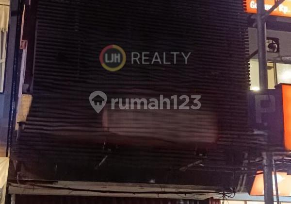 Ruko 2 Lantai Siap Pakai di Boulevard Raya Kelapa Gading Jakarta Utara