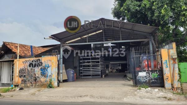 Ruko Pinggir Jalan Raya Cocok untuk Tempat Usaha Lokasi Kedoya Raya Utara Jakarta Barat Ruko Pinggir Jalan Raya Cocok untuk Tempat Usaha Lokasi Kedoya Raya Utara Jakarta Barat
