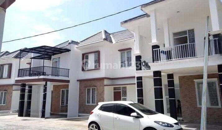 Rumah 2 Lantai Di Samping Jalan Strategi  1