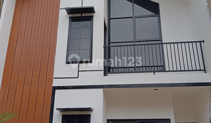 Di Jual Rumah 2 Lantai Cibinong Pemda Bogor  2