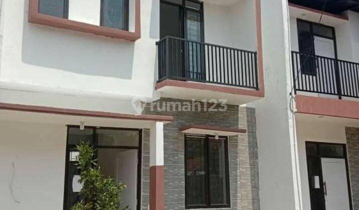 Rumah Dijual 2 Lantai Strategi Dekat Pusat Kota Termurah  1