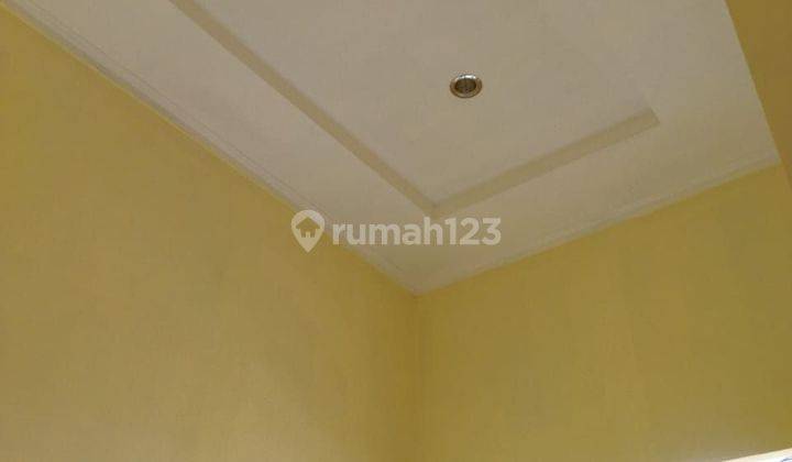 Rumah Dengan Fasilitas Umum Kolam Renang Dan Taman Termurah  2