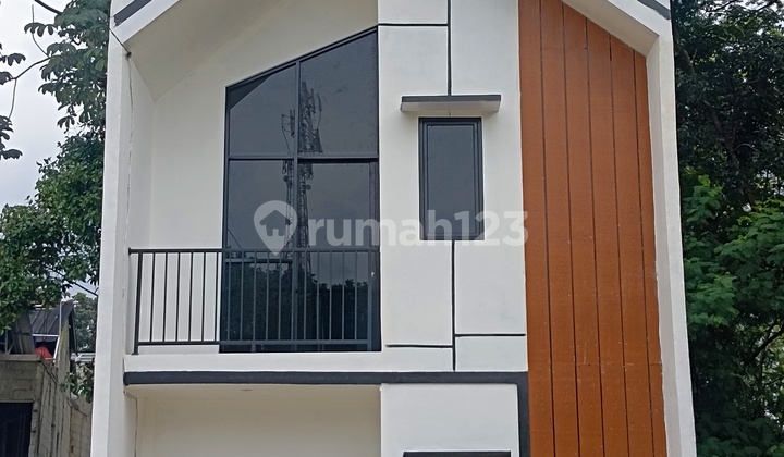 Rumah 2 Lantai Rasa Villa Style Scandinavia View Nuansa Danau Lakeside Cibinong 1