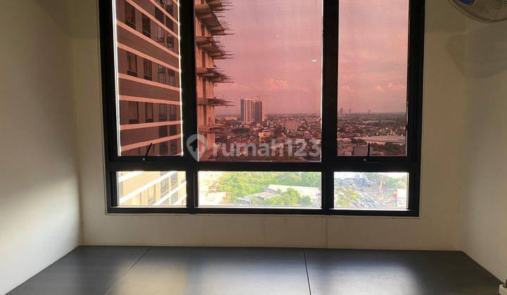 Disewa Apartemen Collins Boulevard Unit Studio Semi Furnished