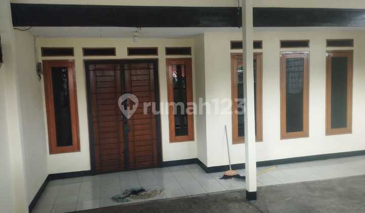 Nice House Ready to Occupied in Cikoko, South Jakarta Nice House Ready to Occupied in Cikoko, South Jakarta