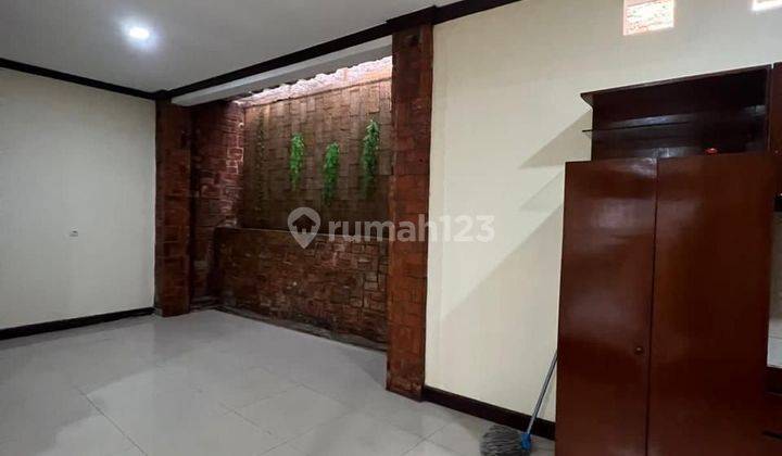 Rumah Modern Lokasi Strategis Pancoran Disewakan 2