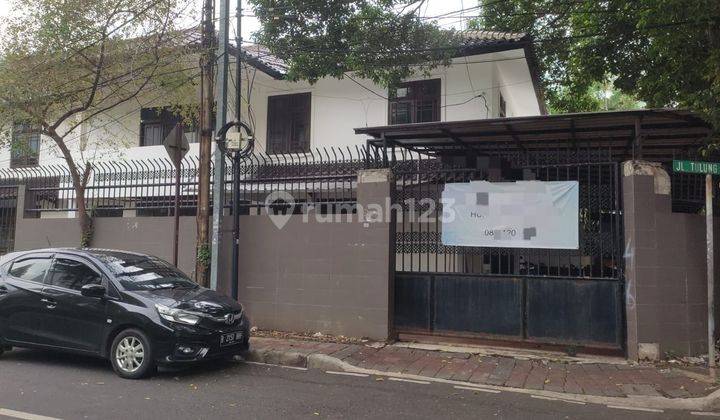 Rumah 2 Lantai, Besar, Parkiran Luas, Cocok Buat Kantor Dimenteng 1