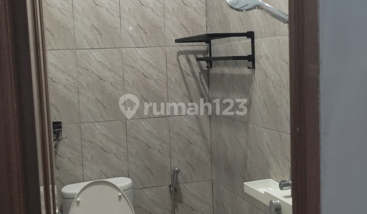 Bebas Banjir, Nyaman & Siap Huni Rumah Bagus Disewakan Pejaten 2