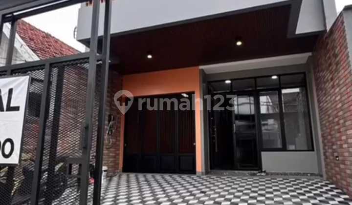 For Rent Modern Minimalist House, With Rooftop In Tebet