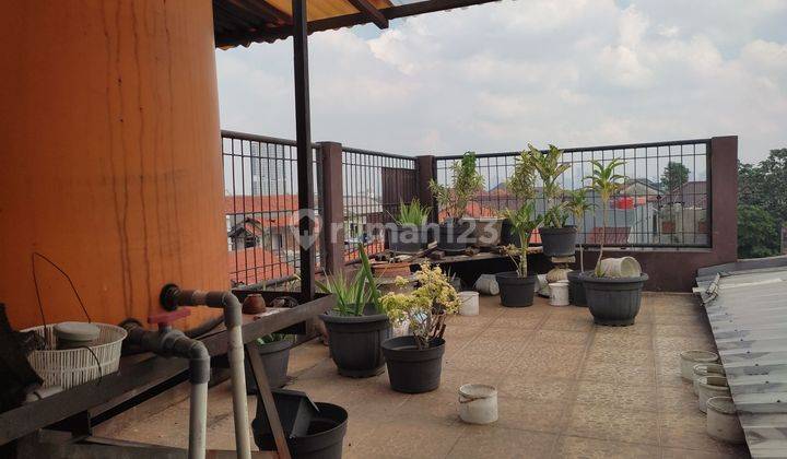 Rumah 3 Lantai Lokasi Strategis Cocok Untuk Kantor