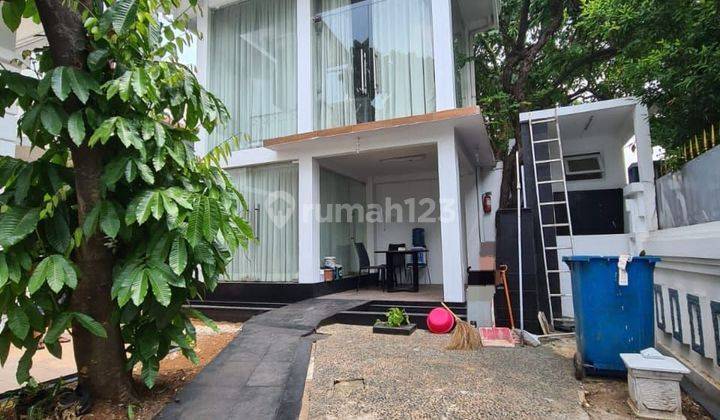 Rumah 2 Lantai Modern Lokasi Ampera Di Sewakan 1