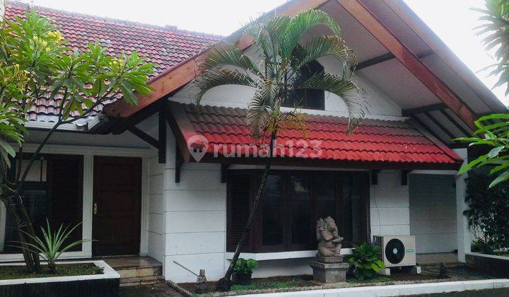 Rumah Parkiran Luas Daerah Jatipadang Disewakan 1