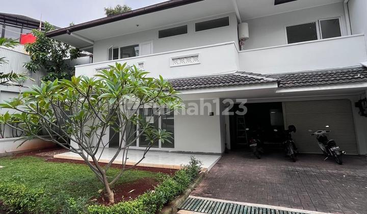 Townhouse Dlm Cluster One Gate System Disewakan Townhouse Dlm Cluster One Gate System Disewakan