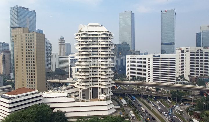 Dijual Apartemen Sudirman Suite, full furnished, middle floor, 2 BR + 1 , view city 2