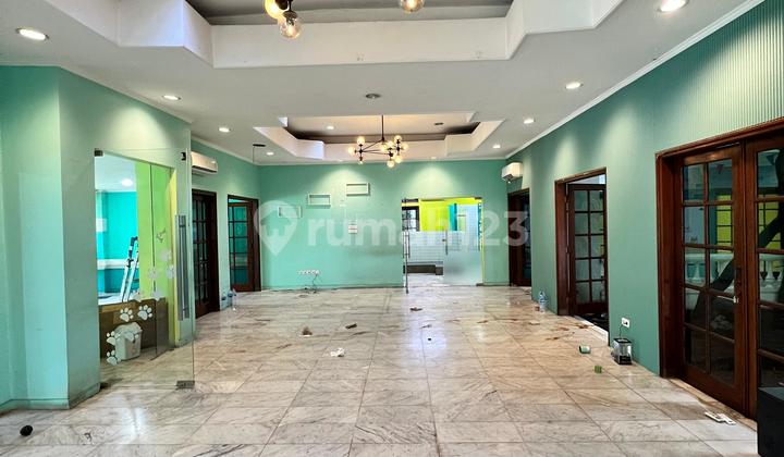 Dijual Rumah Kokoh Lokasi Prime Area Kemang Jakarta Selatan (Rumah Dijual Hitung Tanah) Dijual Rumah Kokoh Lokasi Prime Area Kemang Jakarta Selatan (Rumah Dijual Hitung Tanah)