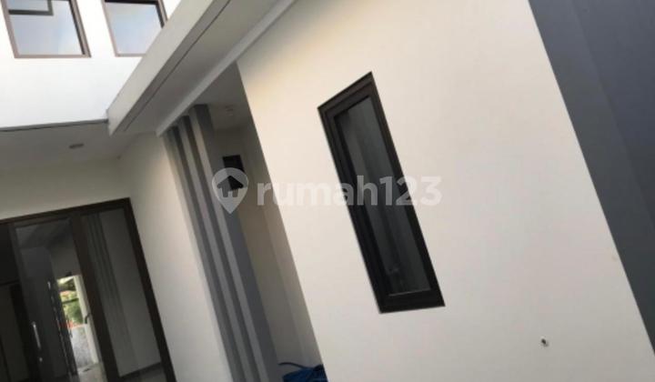 For Sale New 2-Story House on Kerto Menanggal Street, AL Complex, Gayungan District, Surabaya 2