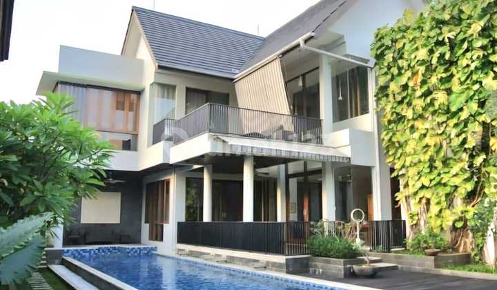 Available! Dijual Rumah Mewah 2 Lantai Private Swimming Pool Siap Huni di Permata Hijau, Jakarta Selatan