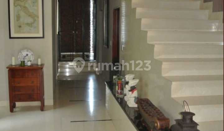 Available! For Sale 2-Story Luxury House with Private Swimming Pool Ready to Occupied in Permata Hijau, South Jakarta 2