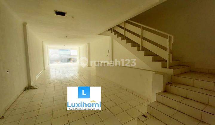 Dijual Ruko Bagus 3 Lantai di Jalan Benda Raya , Kemang Jakarta Selatan 2