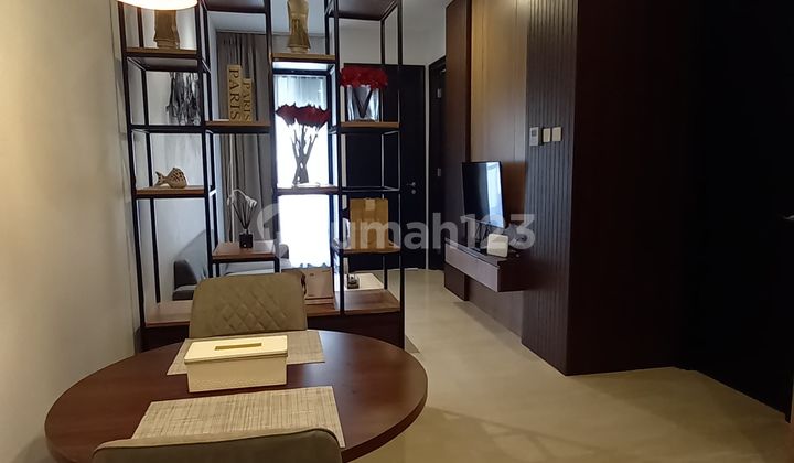 For Sale Sudirman Suite Apartment, fully furnished, middle floor, 2 BR + 1, city view