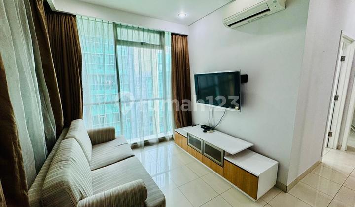 For Rent: Kuningan Place Apartment South Jakarta 3BR+1 Fully Furnished, pool view, 90sqm size, middle floor